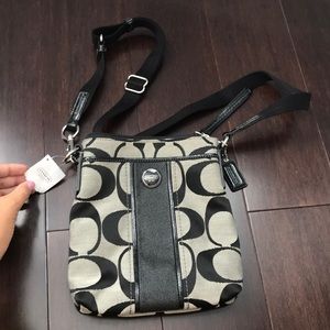 Cross body Coach bag